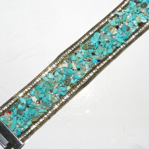 Wide Turquoise Bracelet With Magnetic Closure - Picture 4 of 13